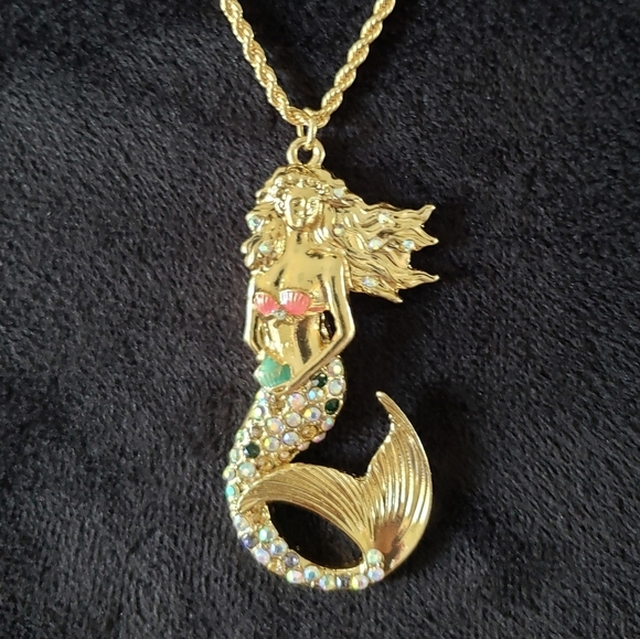 NEW Gold Jeweled Mermaid Pendant Necklace - Picture 3 of 7